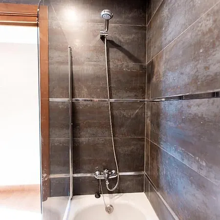 Duplex Lujo Monte Oiz 4 Y 2 Plazas De Parking Appartamento *